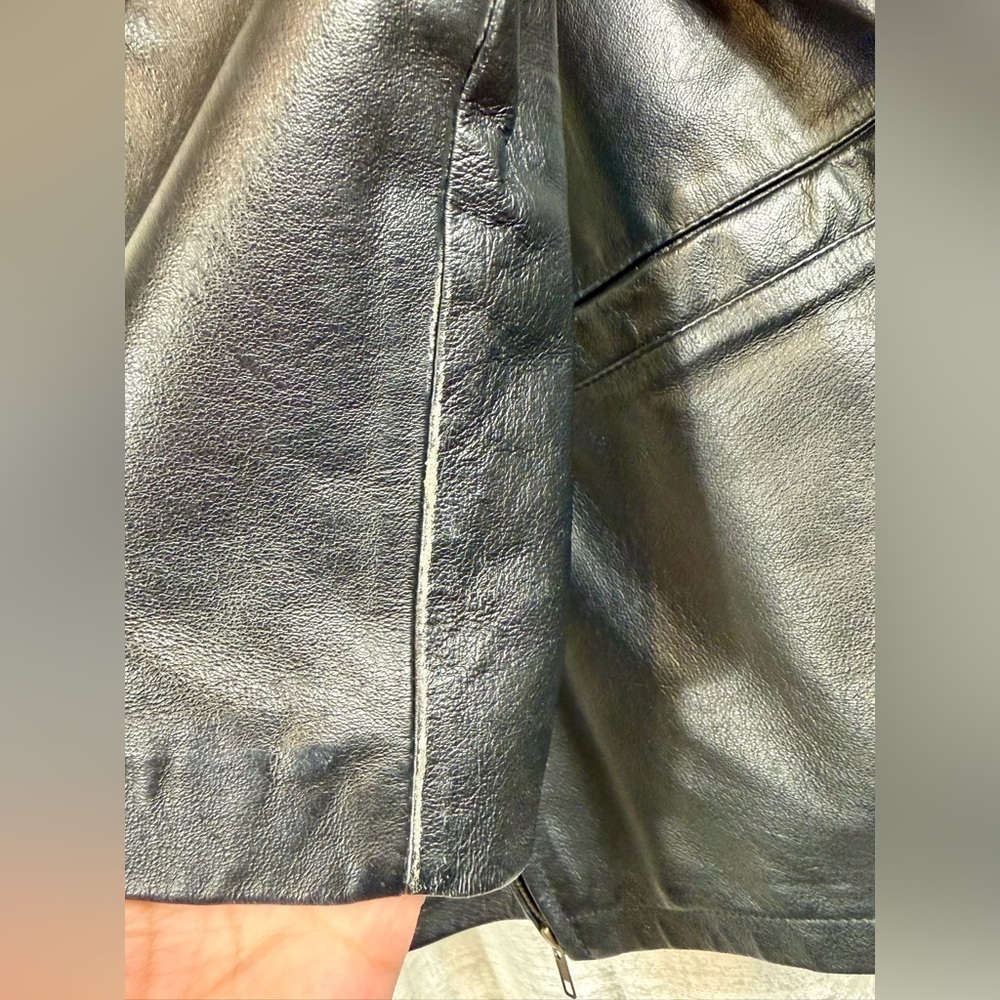 Phase Two size L Men's Black Leather Jacket - Picture 2 of 13